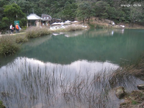新山夢湖