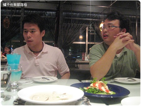 2007102201.jpg